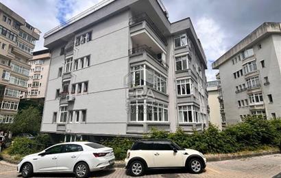 Metro ve Sahile Yürüyüş Mesafesinde Tarabya SanatçılarSitesi 3+1