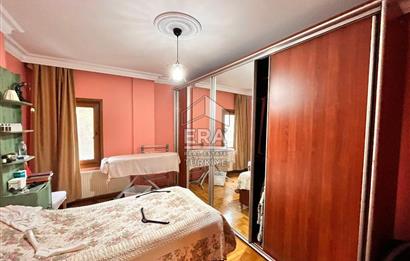 Metro ve Sahile Yürüyüş Mesafesinde Tarabya SanatçılarSitesi 3+1