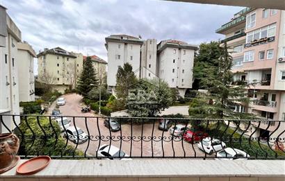 Metro ve Sahile Yürüyüş Mesafesinde Tarabya SanatçılarSitesi 3+1