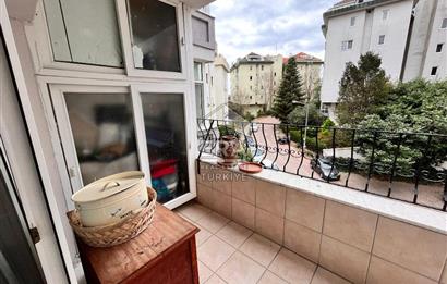 Metro ve Sahile Yürüyüş Mesafesinde Tarabya SanatçılarSitesi 3+1
