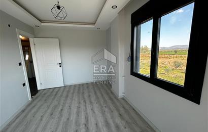 Altınovada Satılık Dubleks Deniz Manzaralı Sıfır Villa