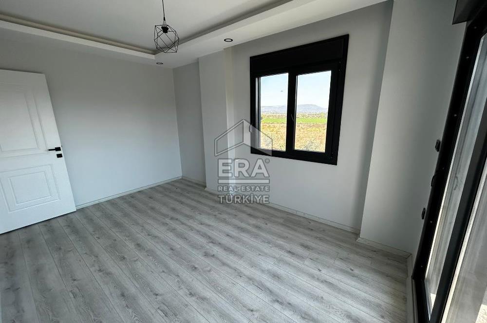 Altınovada Satılık Dubleks Deniz Manzaralı Sıfır Villa