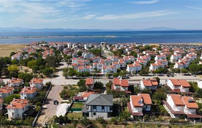 Altınovada Satılık Dubleks Deniz Manzaralı Sıfır Villa