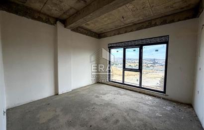 BALIKESİR KARESİ NAİPLİ'DE SATILIK 4+1 252 M² KÖŞE VİLLA