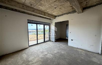 BALIKESİR KARESİ NAİPLİ'DE SATILIK 4+1 252 M² KÖŞE VİLLA