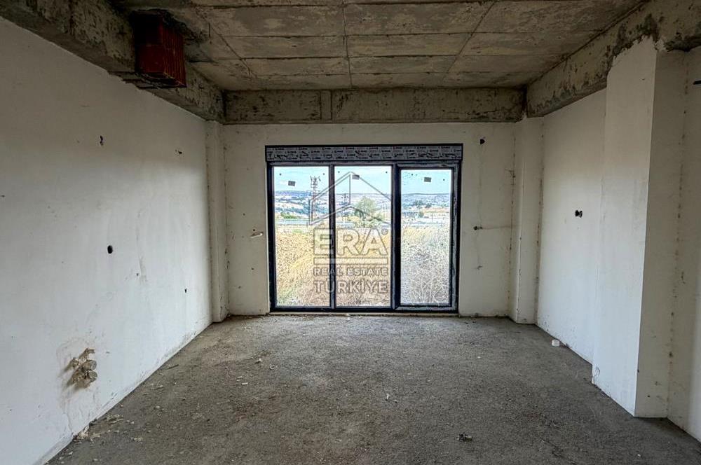 BALIKESİR KARESİ NAİPLİ'DE SATILIK 4+1 252 M² KÖŞE VİLLA