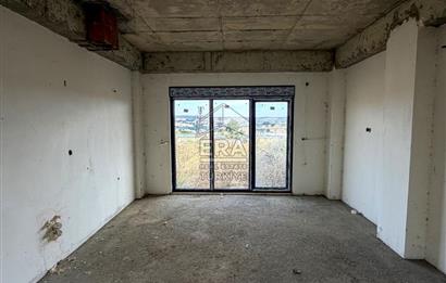BALIKESİR KARESİ NAİPLİ'DE SATILIK 4+1 252 M² KÖŞE VİLLA