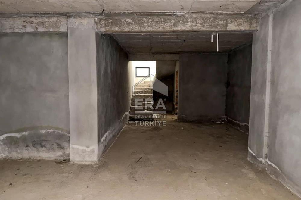 BALIKESİR KARESİ NAİPLİ'DE SATILIK 4+1 252 M² KÖŞE VİLLA