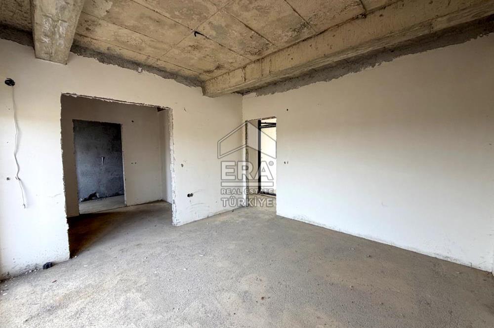 BALIKESİR KARESİ NAİPLİ'DE SATILIK 4+1 252 M² KÖŞE VİLLA