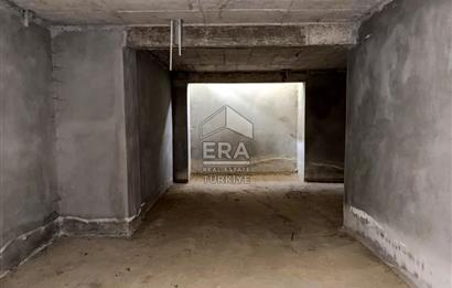 BALIKESİR KARESİ NAİPLİ'DE SATILIK 4+1 252 M² KÖŞE VİLLA