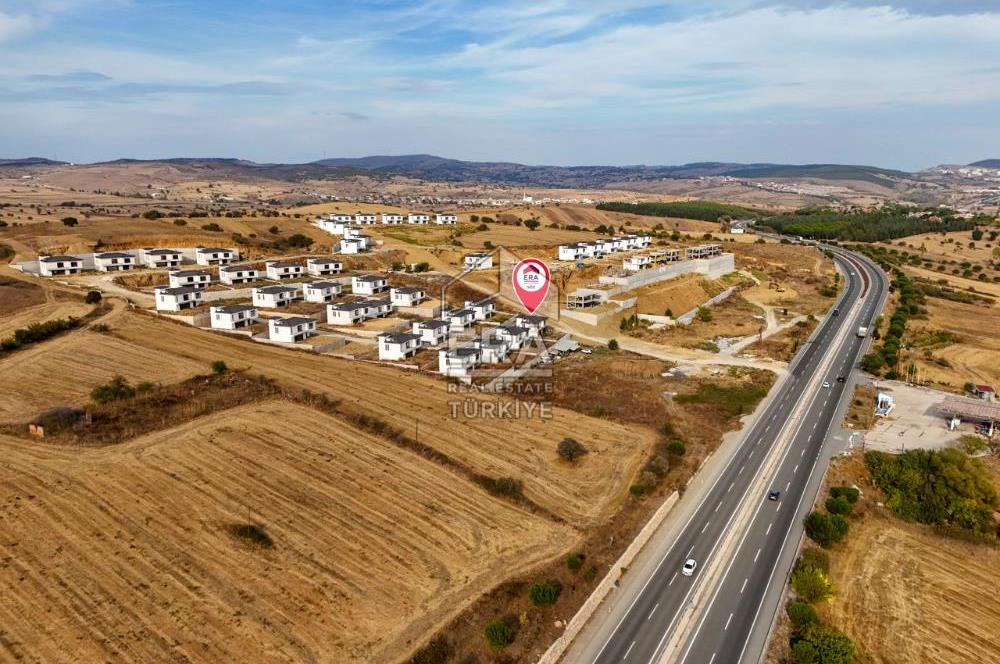 BALIKESİR KARESİ NAİPLİ'DE SATILIK 4+1 252 M² KÖŞE VİLLA