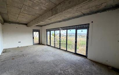 BALIKESİR KARESİ NAİPLİ'DE SATILIK 4+1 252 M² KÖŞE VİLLA