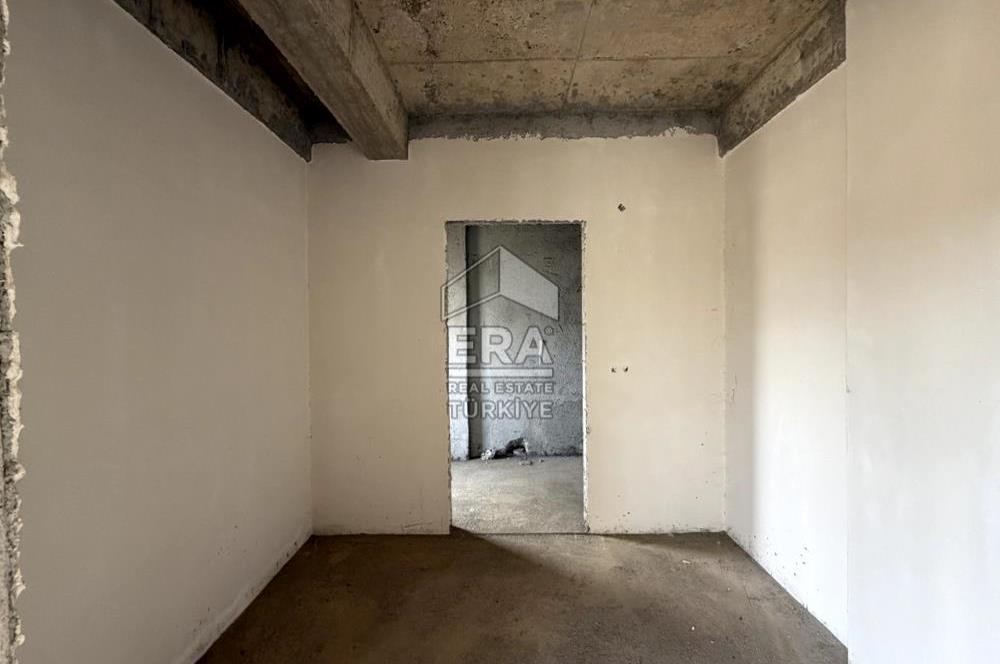BALIKESİR KARESİ NAİPLİ'DE SATILIK 4+1 252 M² KÖŞE VİLLA