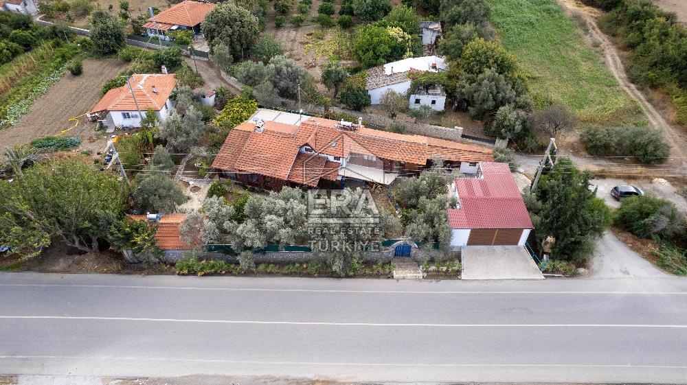Datça Reşadiye'de 1.085m2 Arsa Paylı 7+2 Havuzlu Çiftlik Evi