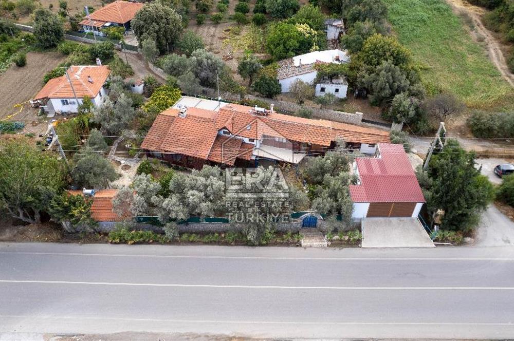 Datça Reşadiye'de 1.085m2 Arsa Paylı 7+2 Havuzlu Çiftlik Evi