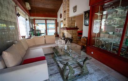 Datça Reşadiye'de 1.085m2 Arsa Paylı 7+2 Havuzlu Çiftlik Evi