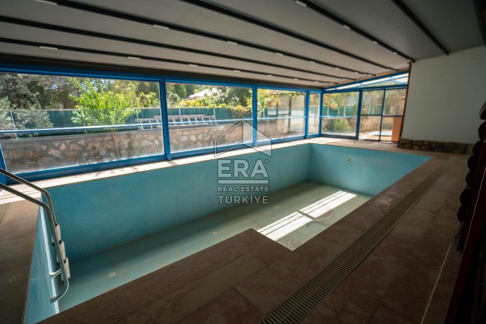 Datça Reşadiye'de 1.085m2 Arsa Paylı 7+2 Havuzlu Çiftlik Evi