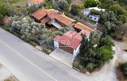 Datça Reşadiye'de 1.085m2 Arsa Paylı 7+2 Havuzlu Çiftlik Evi