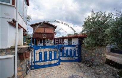 Datça Reşadiye'de 1.085m2 Arsa Paylı 7+2 Havuzlu Çiftlik Evi