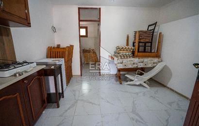 Datça Reşadiye'de 1.085m2 Arsa Paylı 7+2 Havuzlu Çiftlik Evi