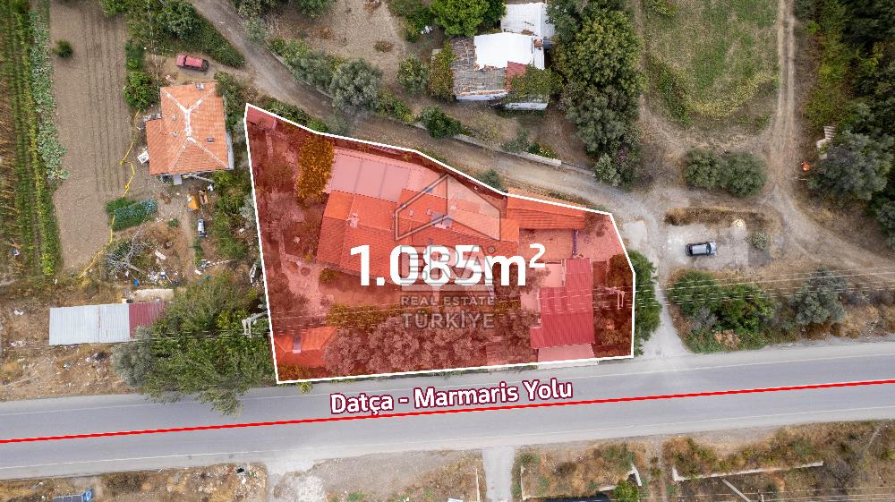 Datça Reşadiye'de 1.085m2 Arsa Paylı 7+2 Havuzlu Çiftlik Evi