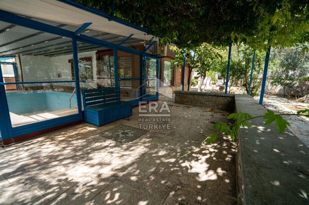 Datça Reşadiye'de 1.085m2 Arsa Paylı 7+2 Havuzlu Çiftlik Evi