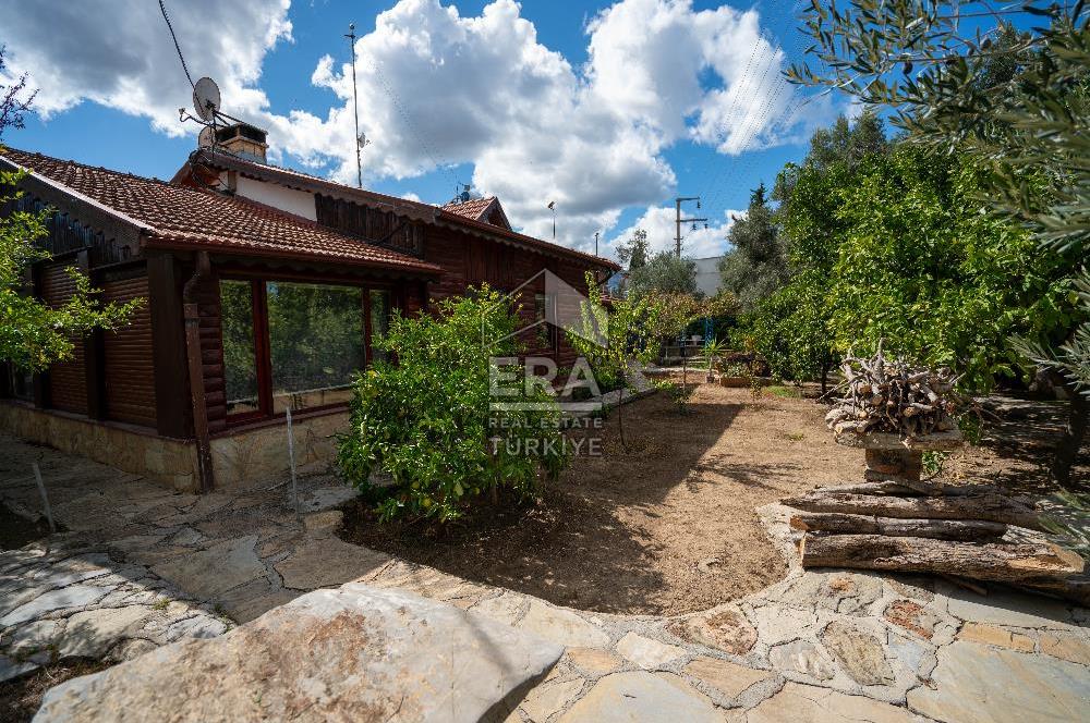 Datça Reşadiye'de 1.085m2 Arsa Paylı 7+2 Havuzlu Çiftlik Evi