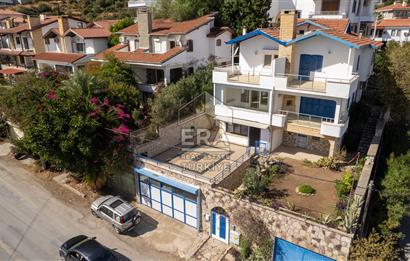 Datça Merkezde Deniz Manzaralı 277 M2 Tripleks Villa Ve Dükkan