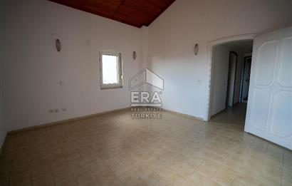 Datça Merkezde Deniz Manzaralı 277 M2 Tripleks Villa Ve Dükkan