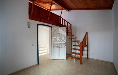 Datça Merkezde Deniz Manzaralı 277 M2 Tripleks Villa Ve Dükkan