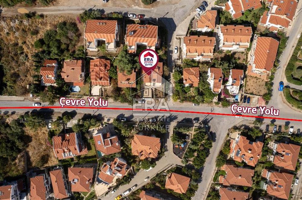 Datça Merkezde Deniz Manzaralı 277 M2 Tripleks Villa Ve Dükkan
