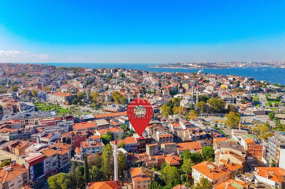 ÜSKÜDAR SELMANİ PAK CADDESİNE CEPHELİ KOMPLE SATILIK BİNA