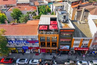 ÜSKÜDAR SELMANİ PAK CADDESİNE CEPHELİ KOMPLE SATILIK BİNA