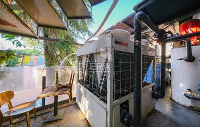 ÜSKÜDAR SELMANİ PAK CADDESİNE CEPHELİ KOMPLE SATILIK BİNA