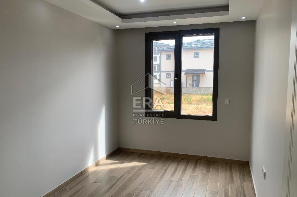 Altınova’da 2+1 65 m2 bahçeli otoparklı daire kiralık