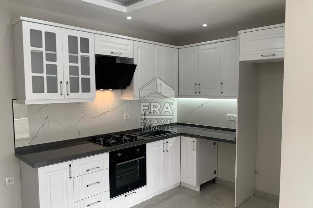Altınova’da 2+1 65 m2 bahçeli otoparklı daire kiralık