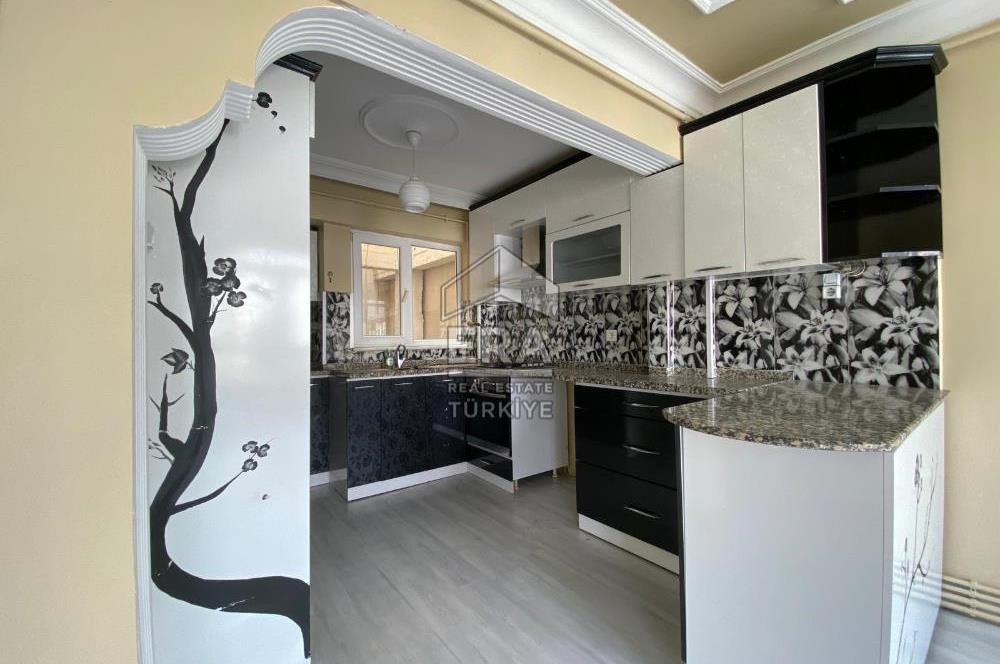 ERA SÖZDEN BALIKESİR BANDIRMA CADDESİ ÜZERİNDE 2+1 KİRALIK DAİRE