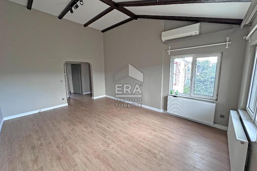 Zekeriyaköy Çarşıda Cadde Üzeri 2+1 Kiralık Ofis Dairesi