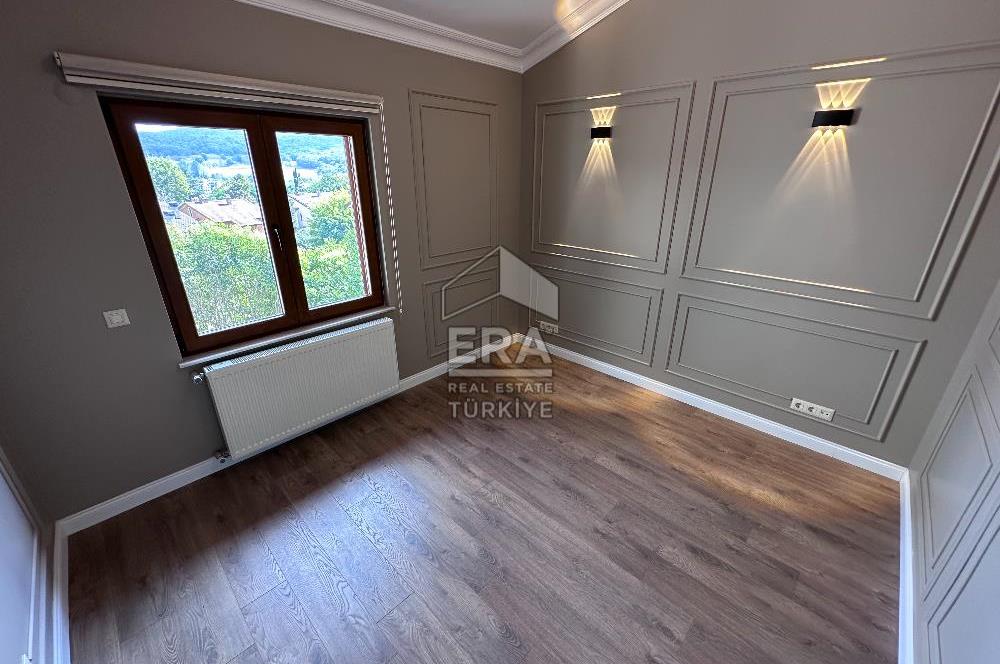Zekeriyaköy Çarşıda Komple Yenilenmiş 2+1 Ofis Dairesi