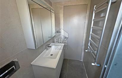 Zekeriyaköy Çarşıda Cadde Üzeri 2+1 Kiralık Ofis Dairesi