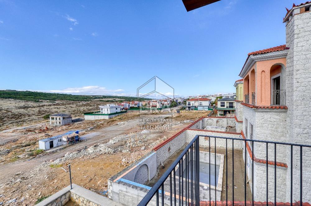 İzmir Villakent Müstakil Havuzlu 5+2 Lüks Villa 