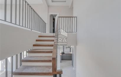 İzmir Villakent Müstakil Havuzlu 5+2 Lüks Villa 