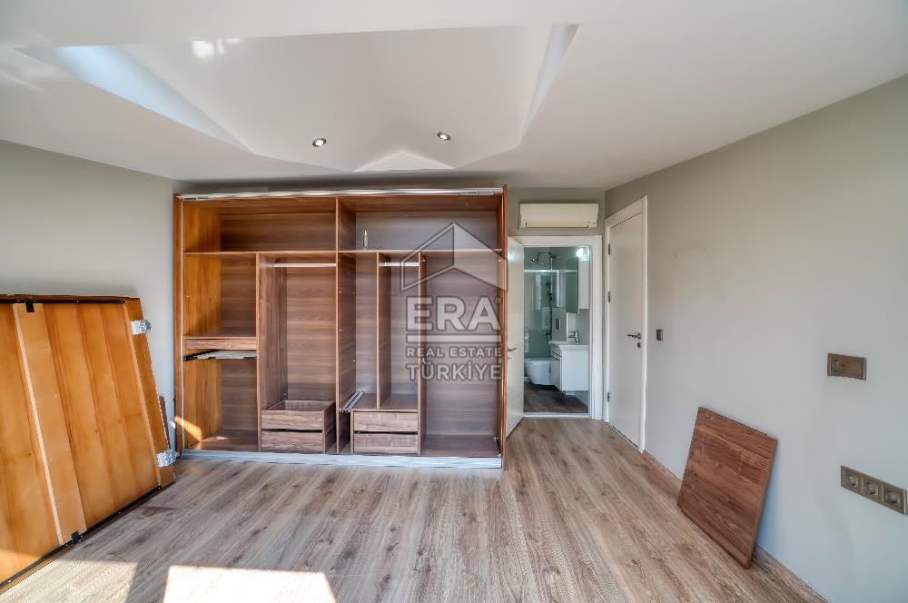 Karşıyaka Bahriye Üçok Satılık 4+1 Teraslı Dubleks Daire