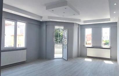 SATILIK MEYDAN MAHALLESİNDE YENİLENMİŞ 3+1 DAİRE