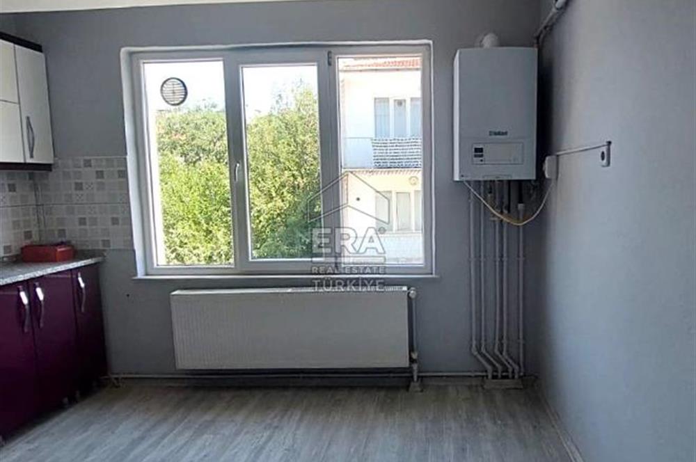 SATILIK MEYDAN MAHALLESİNDE YENİLENMİŞ 3+1 DAİRE