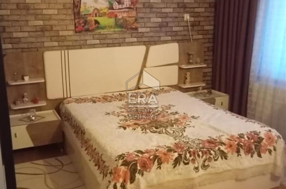 SATILIK SAZLIDERE'DE 2232 M2 MÜSTAKİL EV VE GENİŞ ARSA