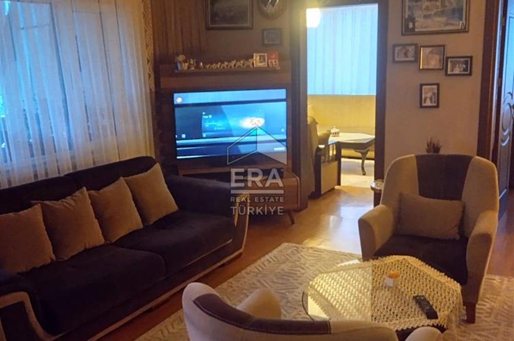SATILIK SAZLIDERE'DE 2232 M2 MÜSTAKİL EV VE GENİŞ ARSA