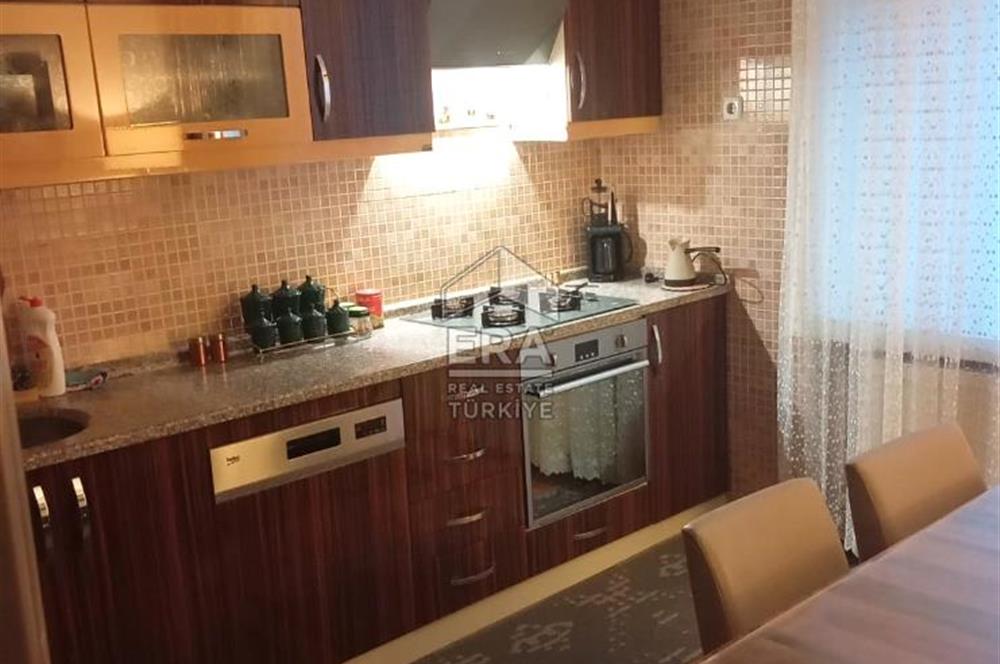 SATILIK SAZLIDERE'DE 2232 M2 MÜSTAKİL EV VE GENİŞ ARSA