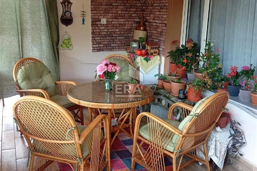 SATILIK SAZLIDERE'DE 2232 M2 MÜSTAKİL EV VE GENİŞ ARSA