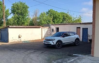 SATILIK SAZLIDERE'DE 2232 M2 MÜSTAKİL EV VE GENİŞ ARSA